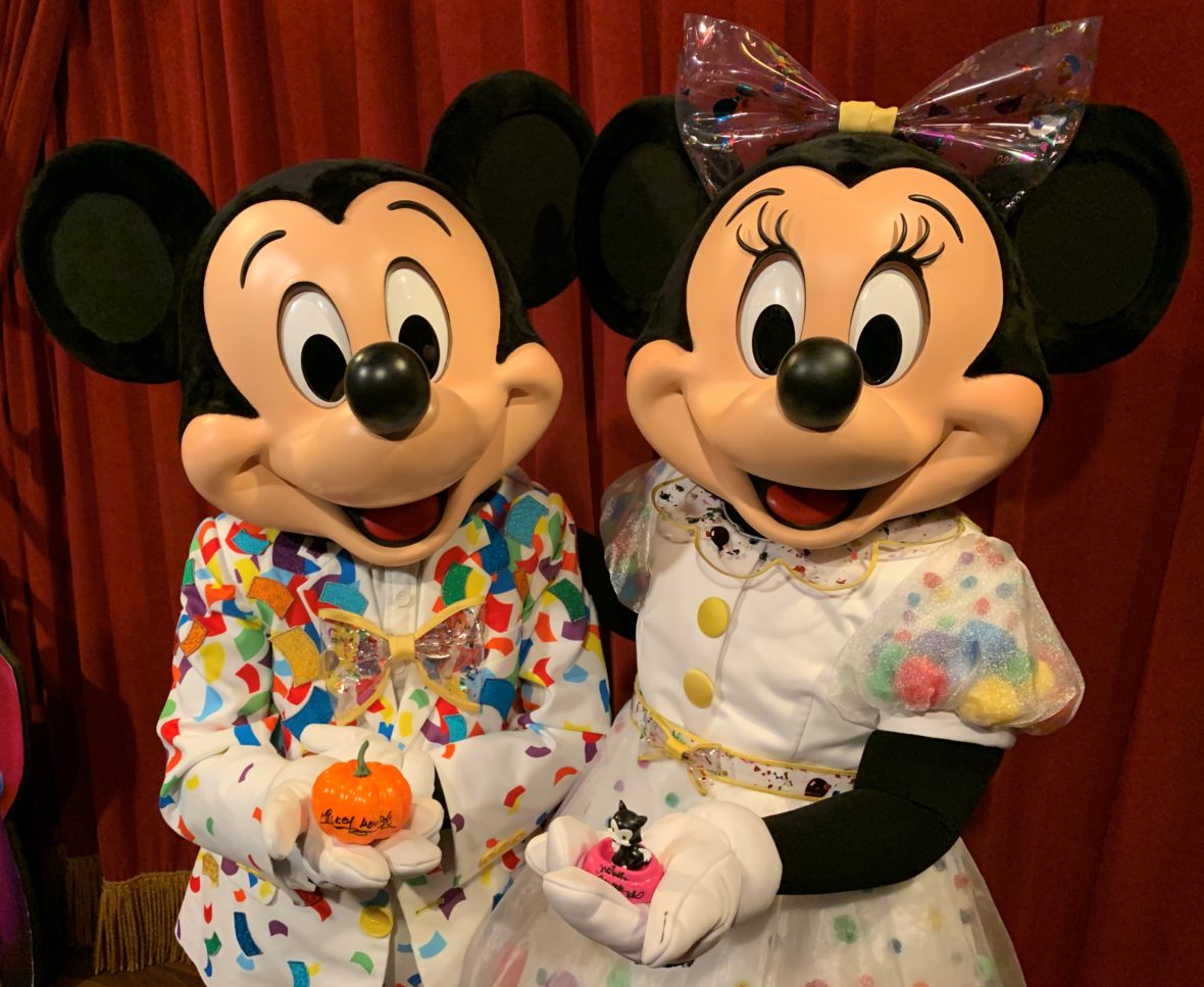Mickey and Minnie Mouse at the Town Square Theater in Magic Kingdom