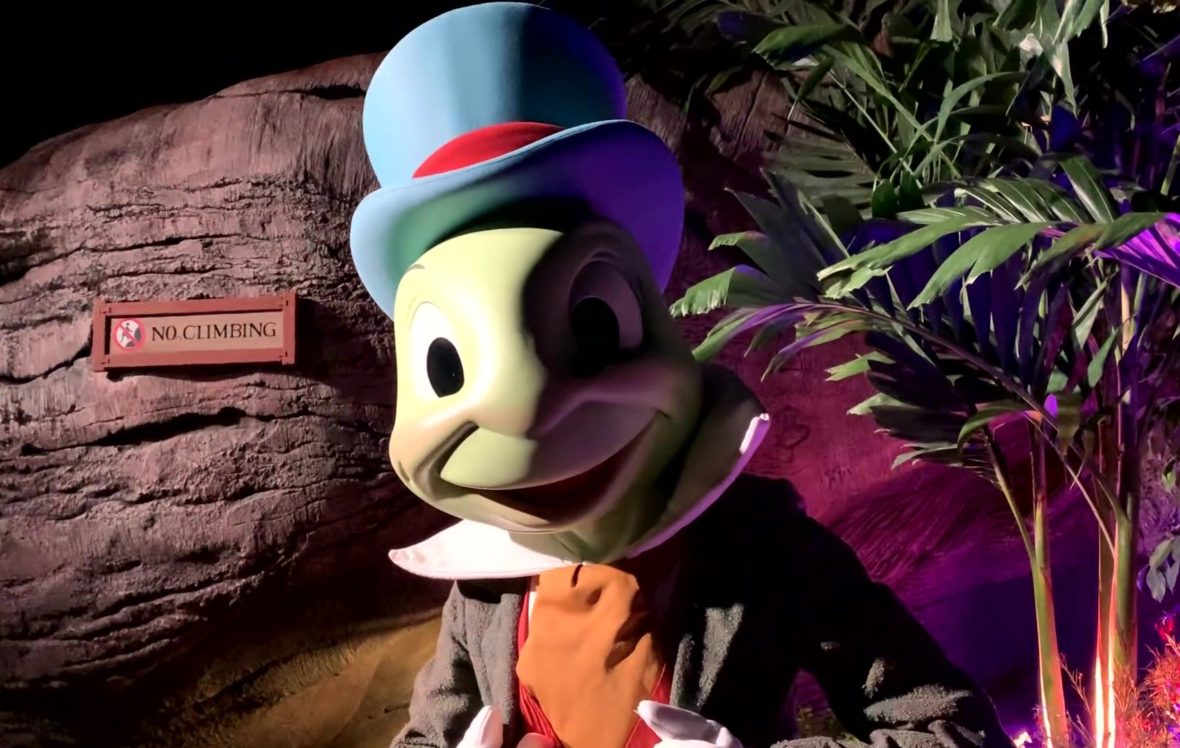 Jiminy Cricket at the DVC Moonlight Magic 2020 Event in Animal Kingdom