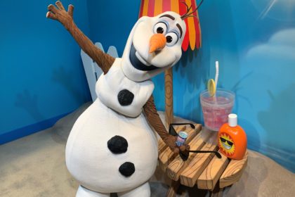 Meeting Olaf...in Summer with his Backup Flurry